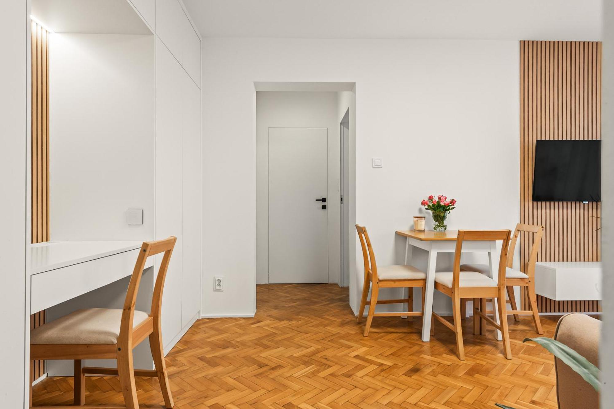 Rentplanet - Apartamenty Przy Palacu Kultury I Nauki Varsavia Esterno foto